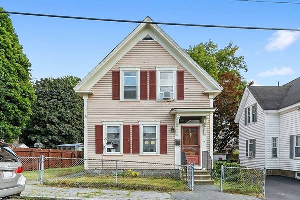 18 Ludlam St, Lowell, MA 01850