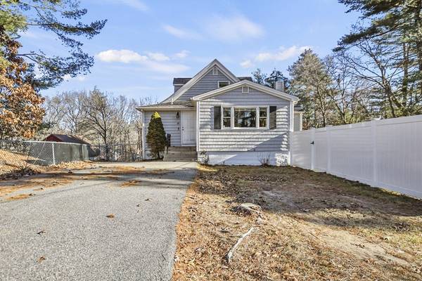 32 Crimson Road, Billerica, MA 01821