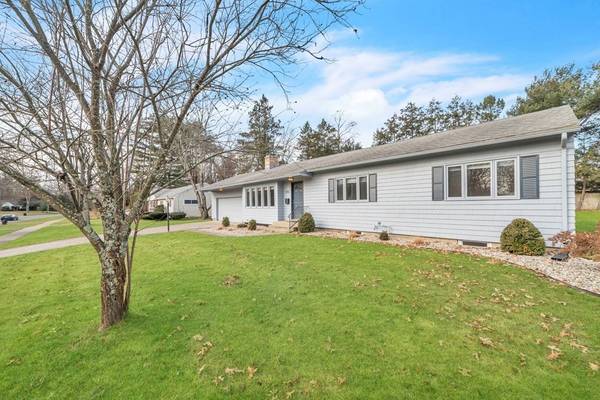 592 Williams Street, Longmeadow, MA 01106