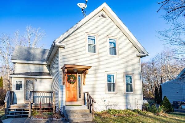 35 S Main St, Ashburnham, MA 01430