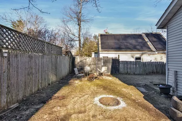 Rutland, MA 01543,3 Helen Ave