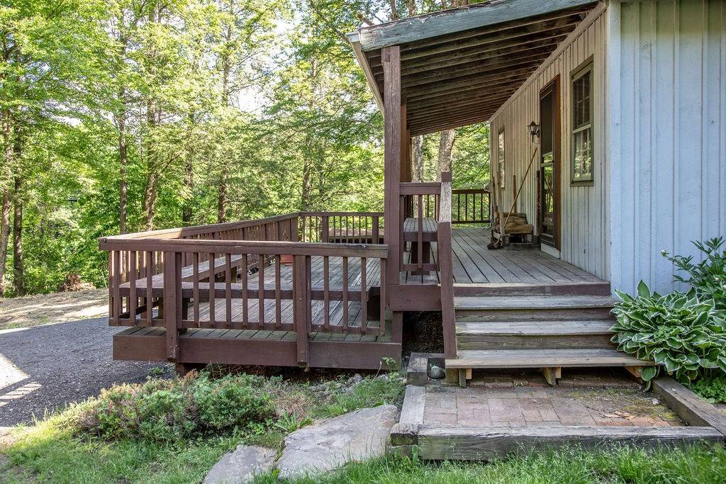 Conway, MA 01341,133 Sabans Rd