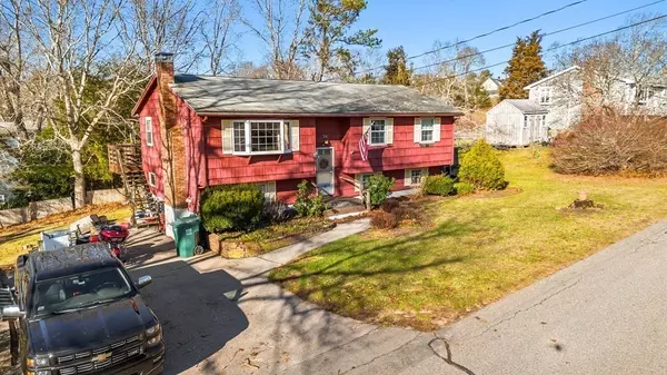 Plymouth, MA 02360,34 Clearwater Dr