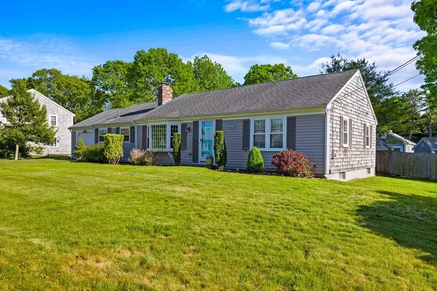 33 Early Red Berry Lane, Yarmouth, MA 02675