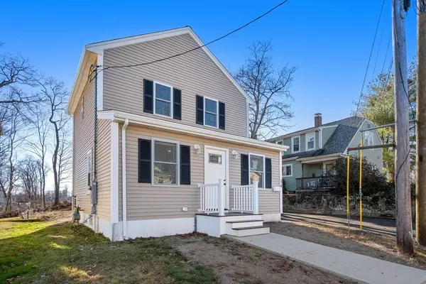 34 Earle St, Brockton, MA 02301