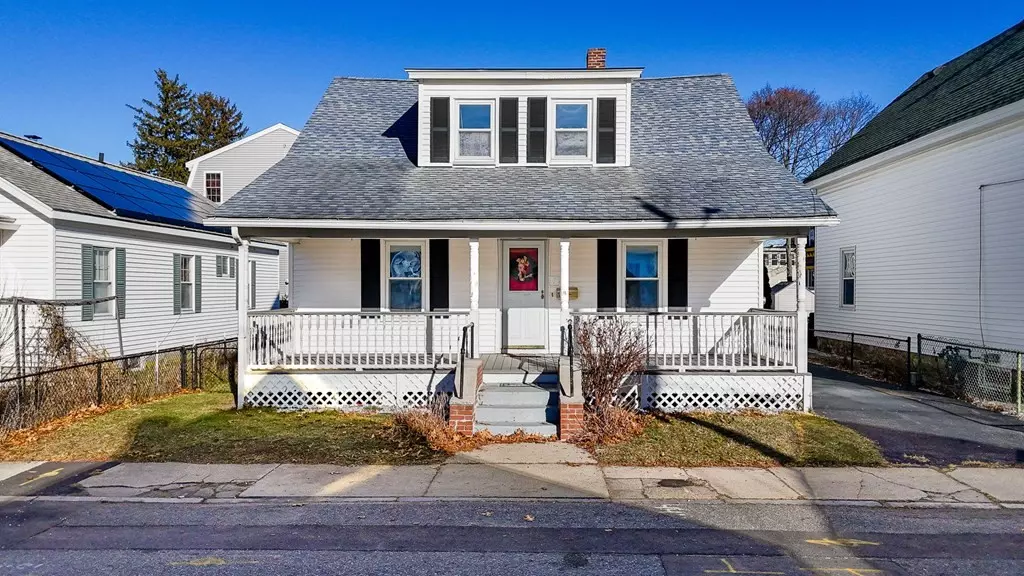 15 Courtland St, Lowell, MA 01854