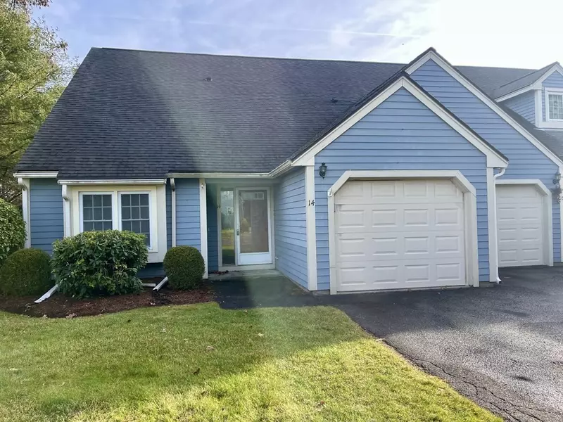 14 Village Green #14, Sturbridge, MA 01566