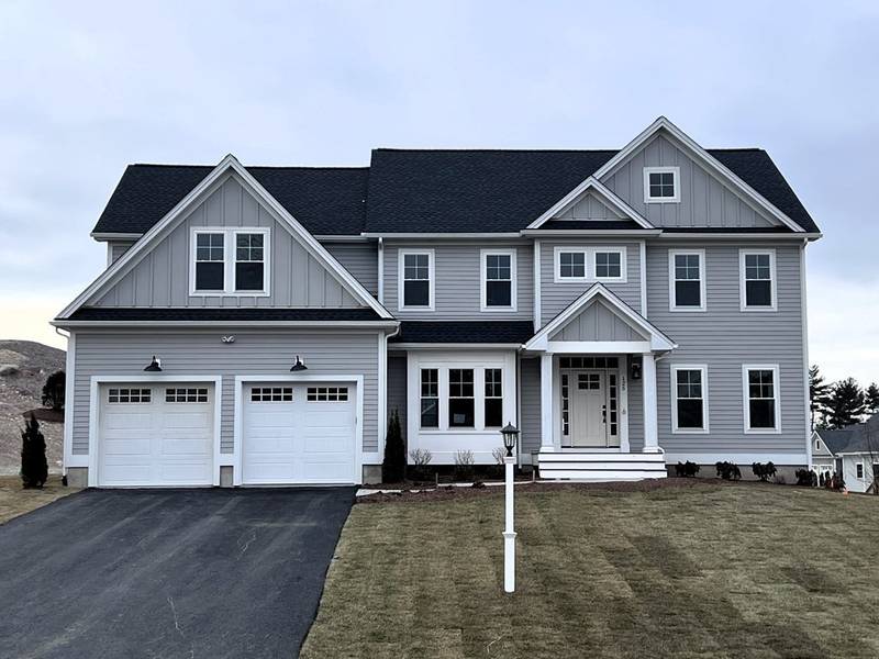 125 Reed Fulton Ave, Wrentham, MA 02093