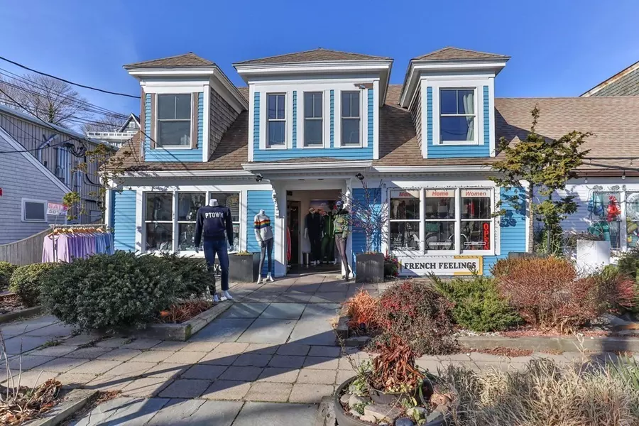 220 Commercial St #3, Provincetown, MA 02657