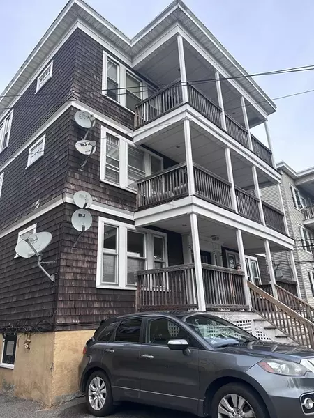 28 Fawndale Road #1L, Boston, MA 02131