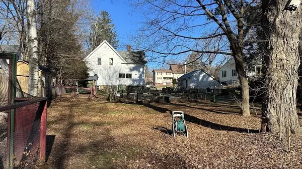 North Brookfield, MA 01535,48 Ward St