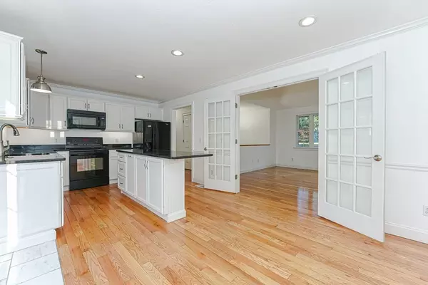 Plymouth, MA 02360,12 Oriole Way