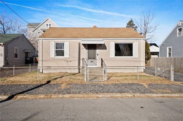 46 Ordway St, Pawtucket, RI 02861