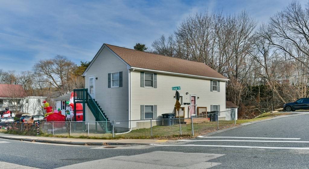 79 Morris St, Southbridge, MA 01550