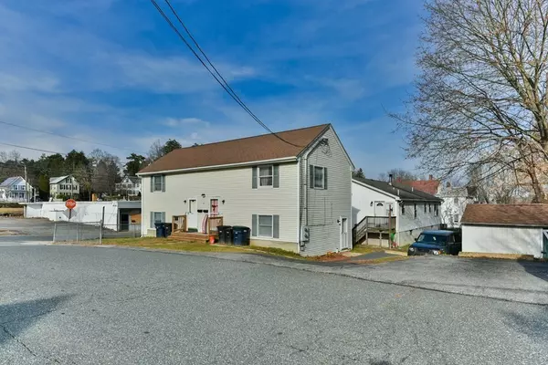 Southbridge, MA 01550,79 Morris St