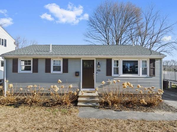 416 Butman Rd, Lowell, MA 01852