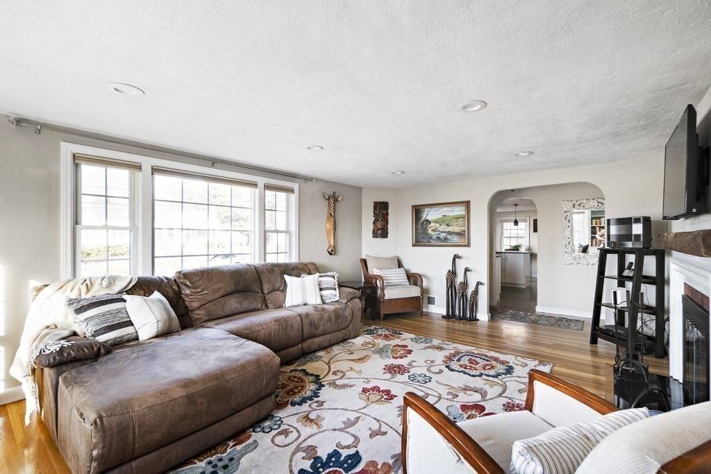 Norwood, MA 02062,12 Westview Drive