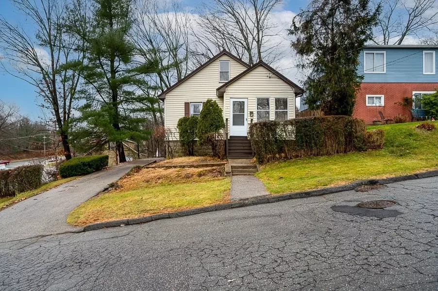 1 Wayside Rd, Worcester, MA 01605