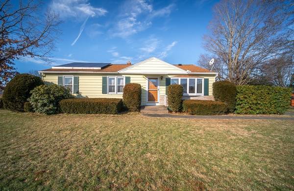 153 Bridle Path Cir, Ludlow, MA 01056