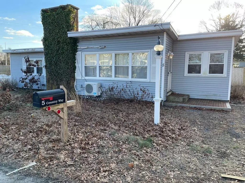 Marshfield, MA 02050,5 Country Way