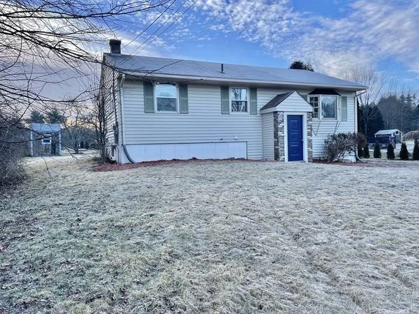 62 Kingsley St, Southbridge, MA 01550