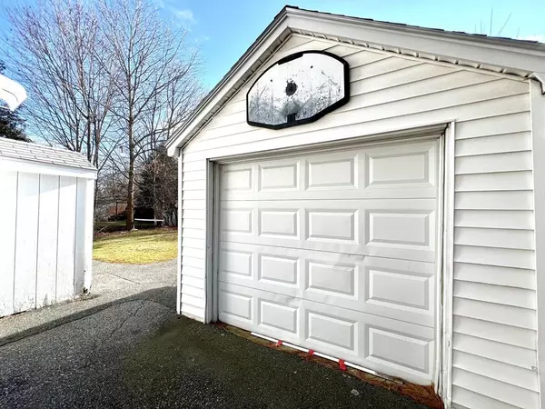 Whitman, MA 02382,246 Temple St