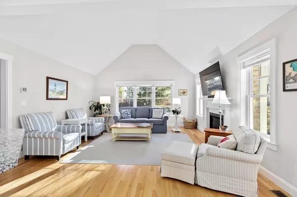 Plymouth, MA 02360,7 Water Lily Dr