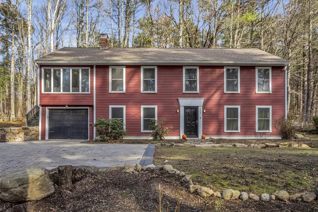 Stow, MA 01775,109 Tuttle Lane