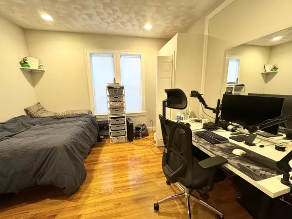 Boston, MA 02125,157 East Cottage ##1