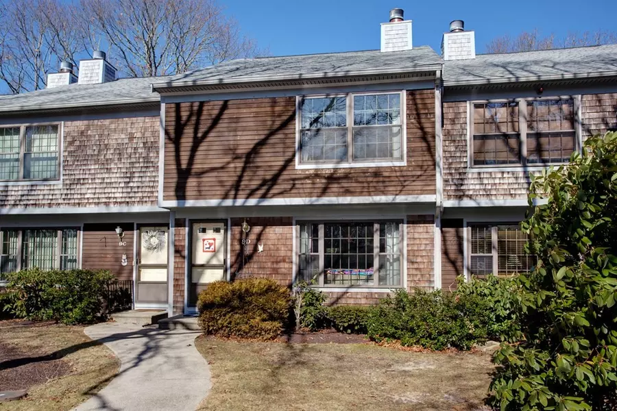 195 Falmouth Rd #9D, Mashpee, MA 02649