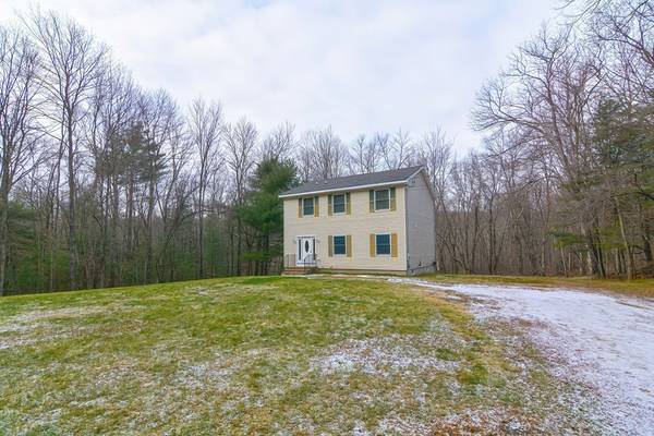 79 Davis Rd, West Brookfield, MA 01585