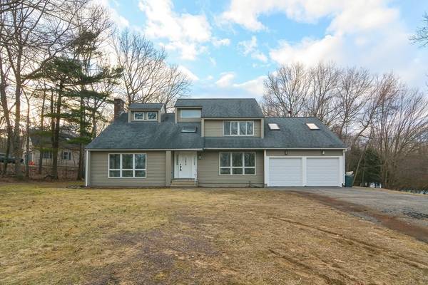 10 Sullivan Blvd, Oxford, MA 01540