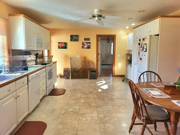 Brockton, MA 02301,52 Country Club Dr