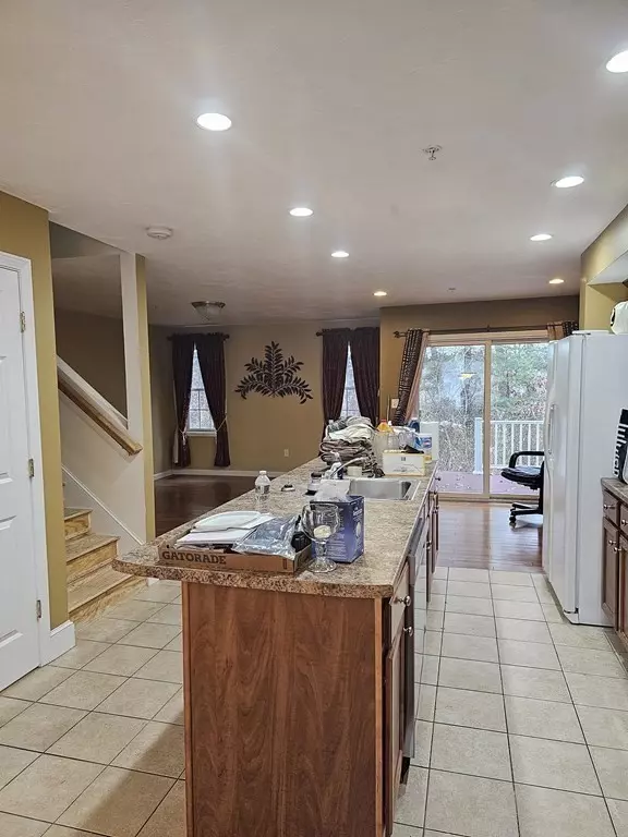 Bridgewater, MA 02324,18 Old Cedar Village #18