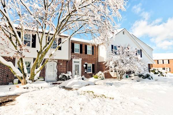 622 Chickering Rd #622, North Andover, MA 01845