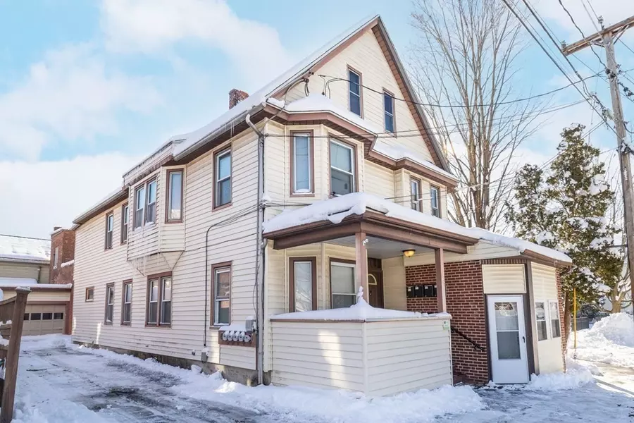 44 Park St, Chicopee, MA 01013