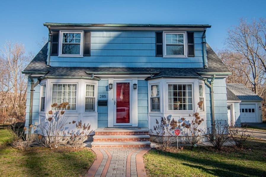 285 N Main St, Andover, MA 01810