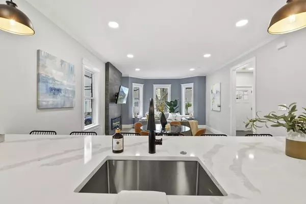 Cambridge, MA 02141,46 Plymouth St #2