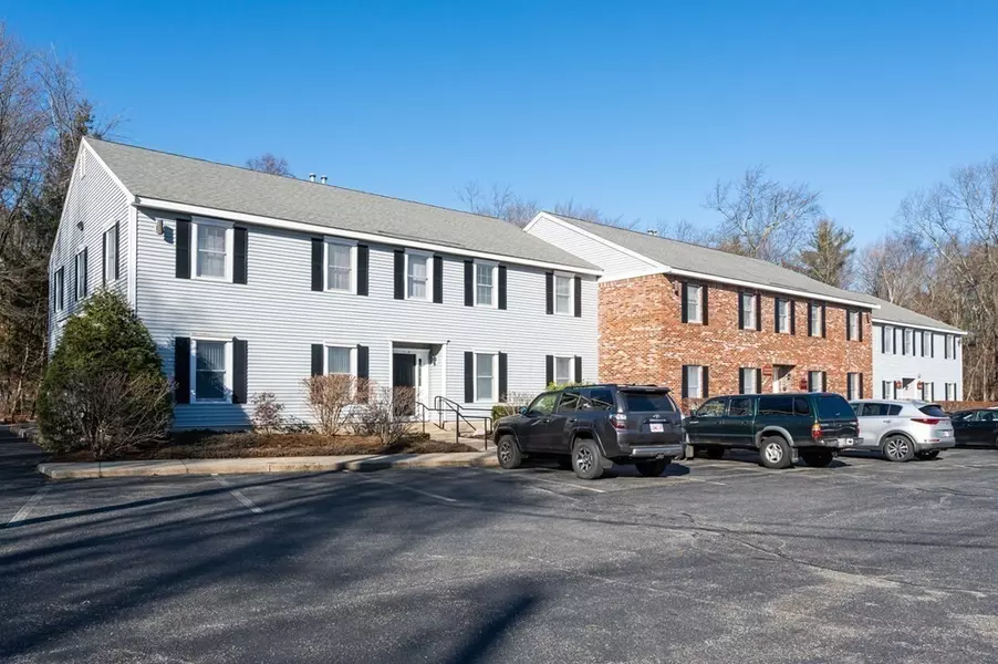 285 Littleton Rd #3, Westford, MA 01886