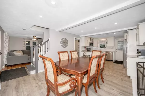 Townsend, MA 01469,76 Maplewood Dr