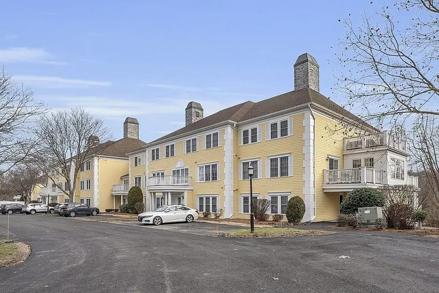 1 Riverview Blvd #3-207, Methuen, MA 01844