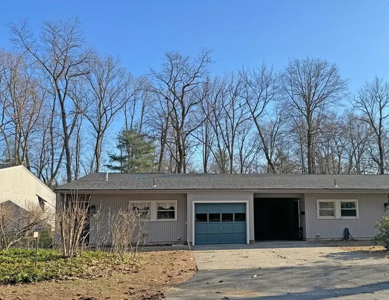 808 Fairway Ave #808, Montague, MA 01376