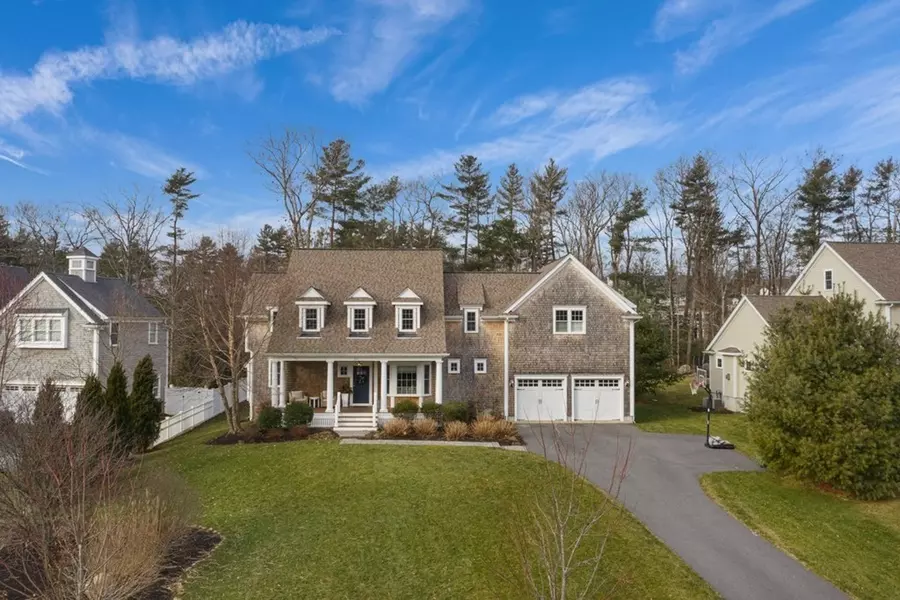 26 Highfield Ln, Norwell, MA 02061