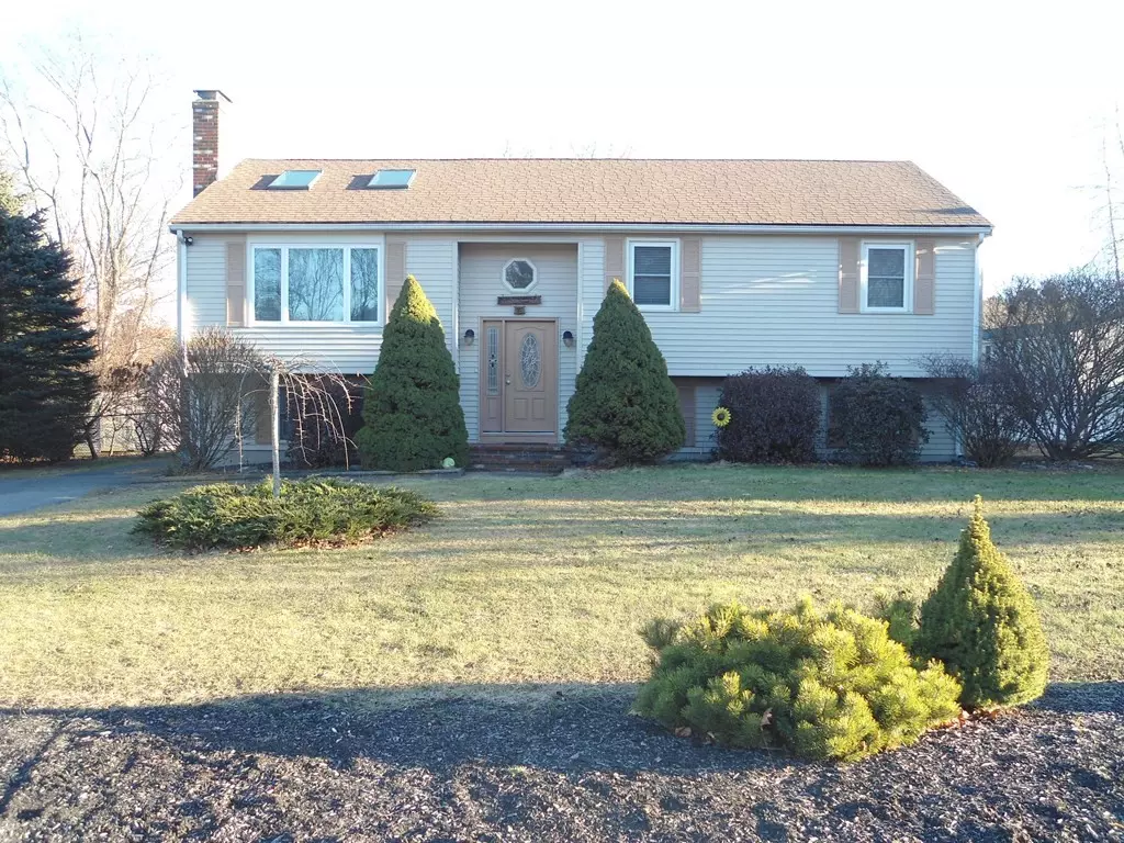 Bridgewater, MA 02324,10 Hubbard Lane