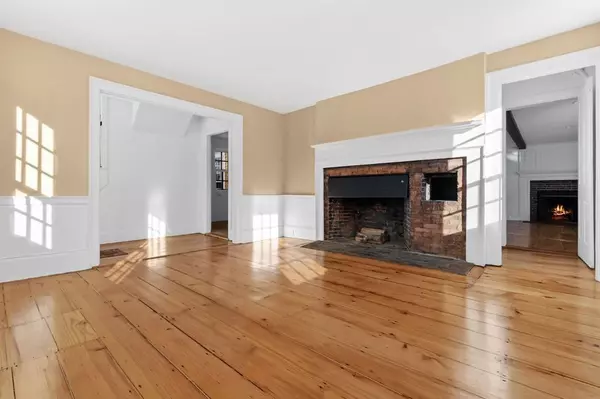 Newburyport, MA 01950,474 Merrimac St