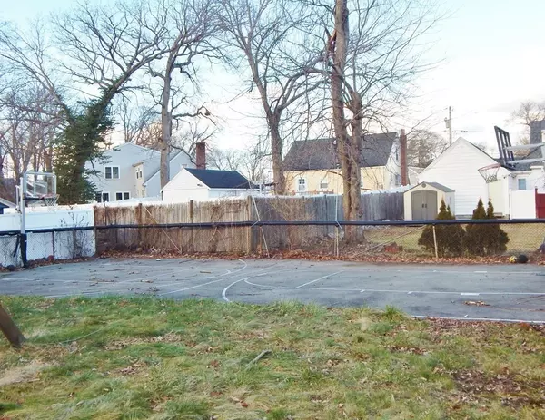 Brockton, MA 02301,285 Forest Ave