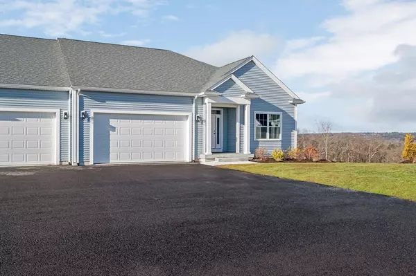 Northbridge, MA 01588,67 Crestwood Circle #35