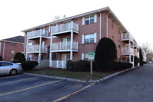 3 Kenmar Dr #20, Billerica, MA 01821