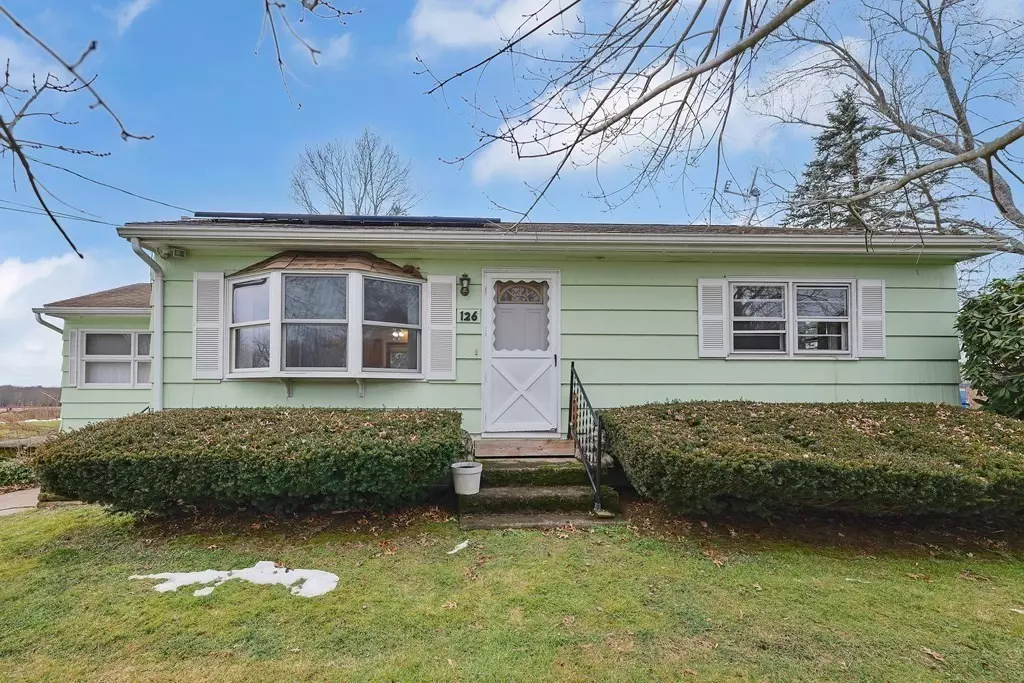 Granby, MA 01033,126 South St