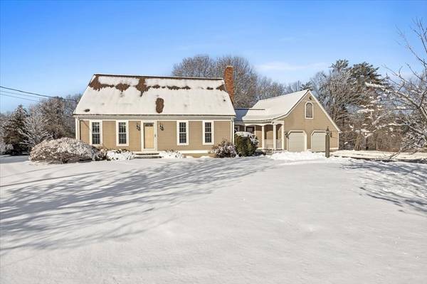 5 Sandy Ln, Freetown, MA 02702